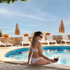 https://can-furios-hotel.balearic-islands.net